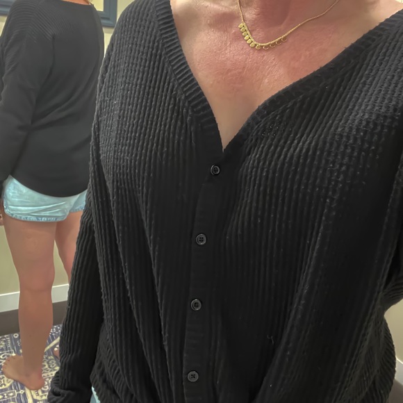 💜Long sleeved, button, tie front detail - Picture 5 of 5